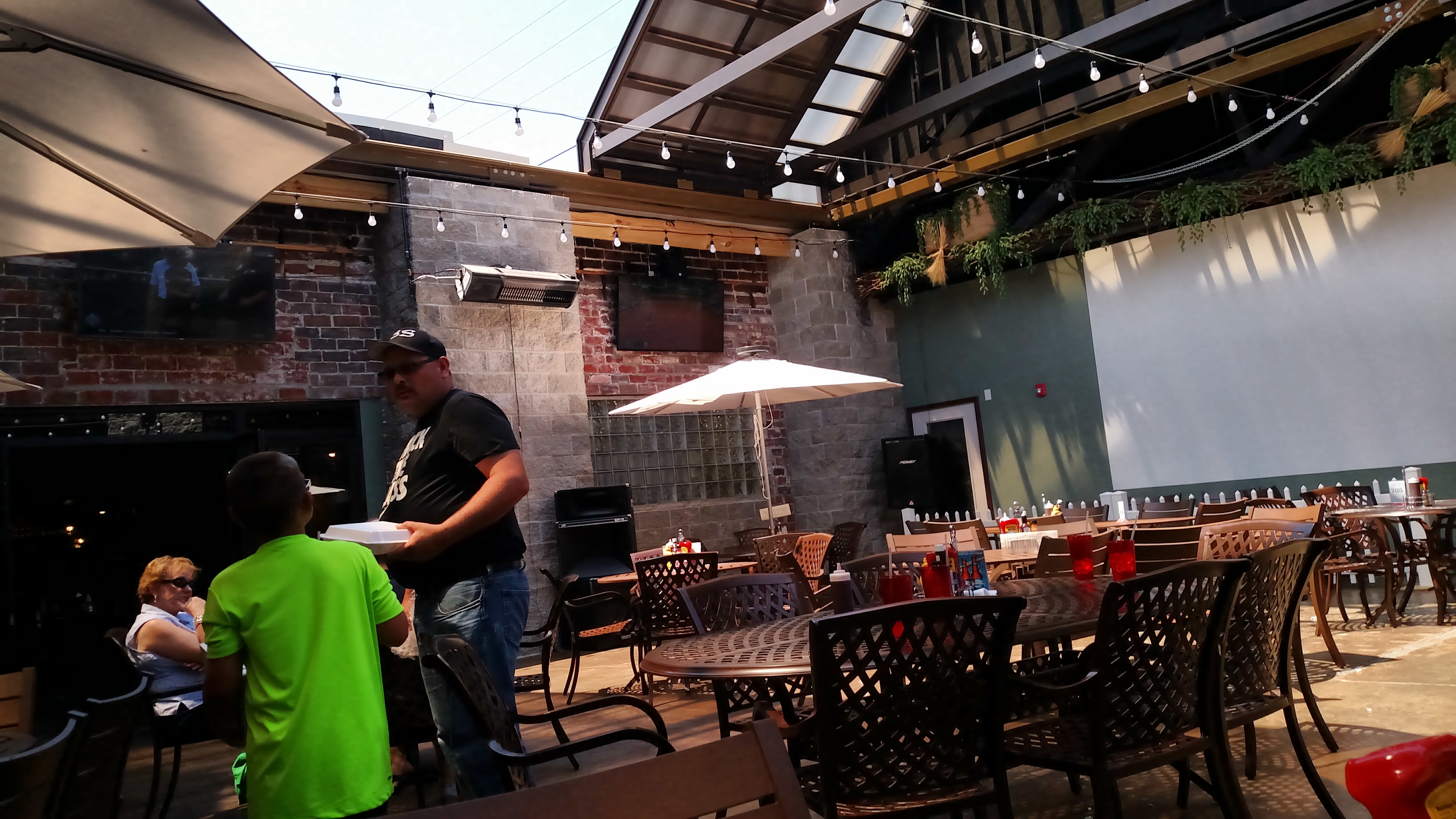 5 Great Reasons to Visit Shale Creek Brewing of Franklin Indiana on Tap